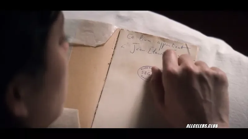 來自月球之地的瑪麗昂歌迪亞：免費色情 7a