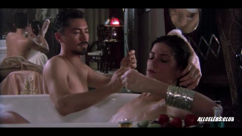 現代人中的琳達·菲奧倫蒂諾，免費高清色情 6c: