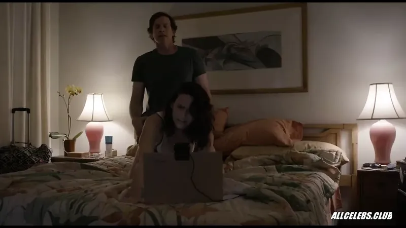 Amy Landecker 和 Alia Shawkat 在 透明 – S04e06