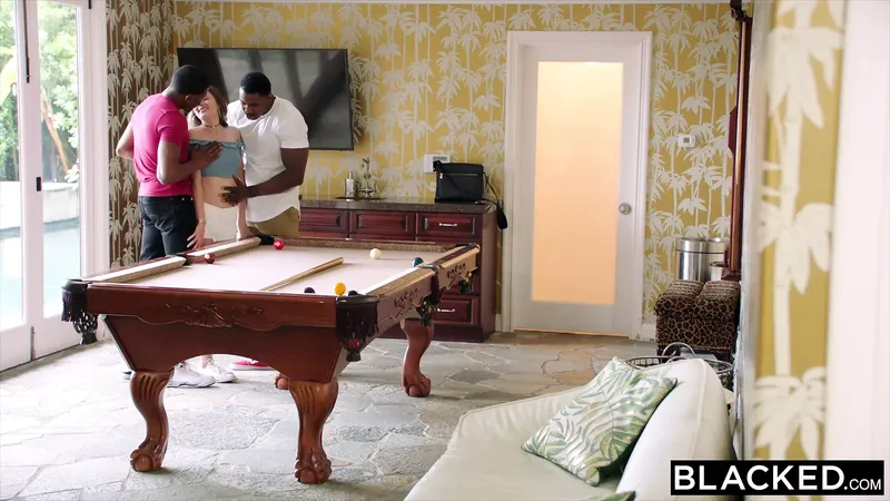 Blacked 她一直想要他的 BBC，但太害羞了……