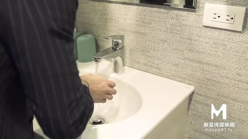 Md-0127 分享我的性感妻子，釋放我的免費 Xxx 高清色情 f6