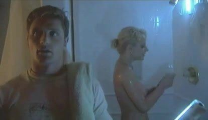 Tonya Cooley – 被鄙視的免費名人大胸部色情視頻