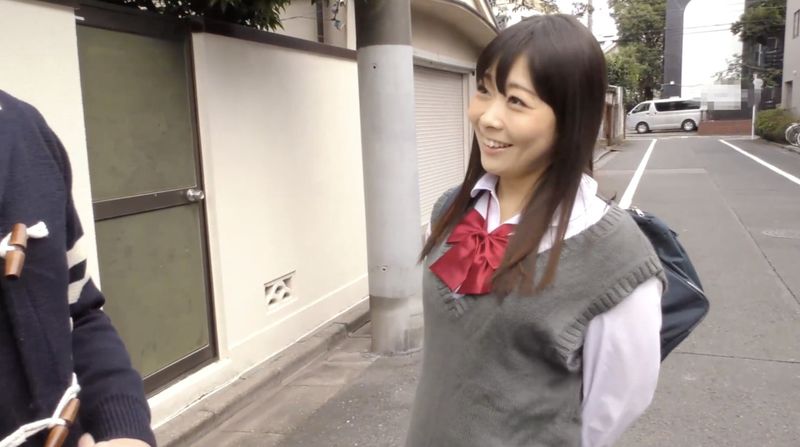 Schxxlgirl 貓以高價出售 Schxxlgirl 原料