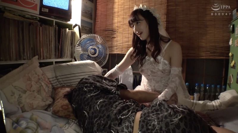 長得像聖母的鄰家主婦……