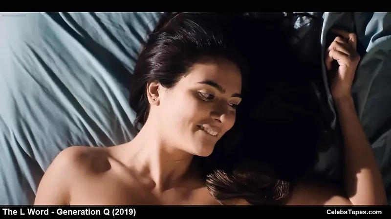 Arienne Mandi Ashley Gallegos & Katherine Moennig 裸體