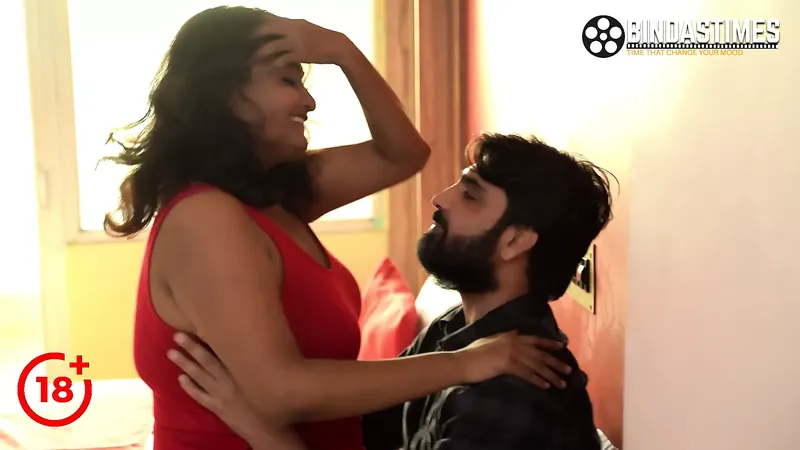 德西很髒她的印度熟女sucharita在酒店房間裡亂搞的老闆