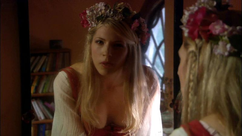 凱瑟琳溫尼克 – 性感乳溝，免費色情 d4: