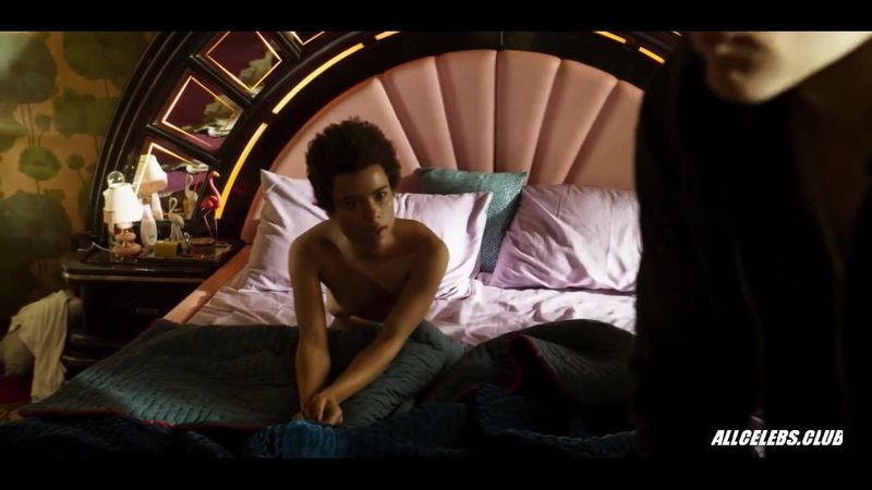 Lorena Cesarini 在 Suburra – S01e03，免費色情 01: