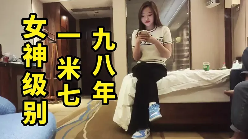 “好深啊操死我”不想到溫柔的女神在舞台上也是騷話連篇